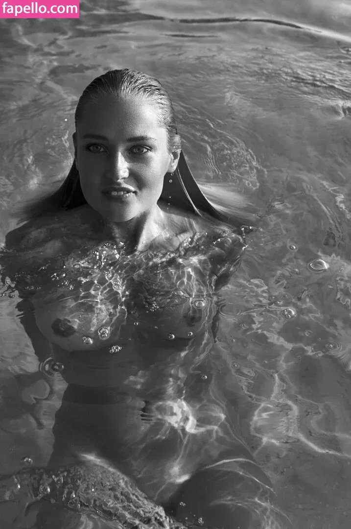 Genevieve Morton / genevievemorton Onlyfans Photo Gallery 