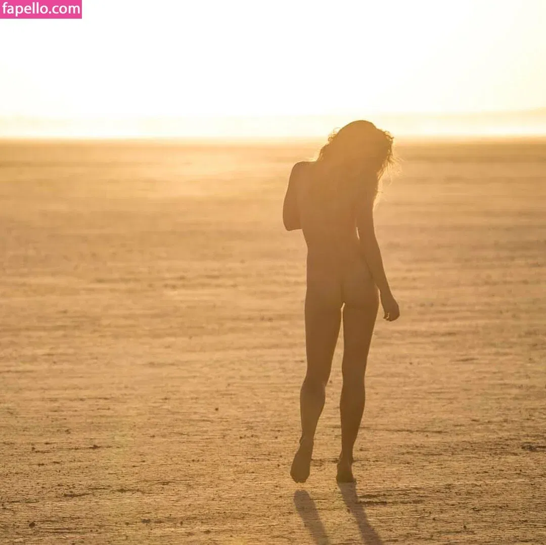 Genevieve Morton / genevievemorton Onlyfans Photo Gallery 