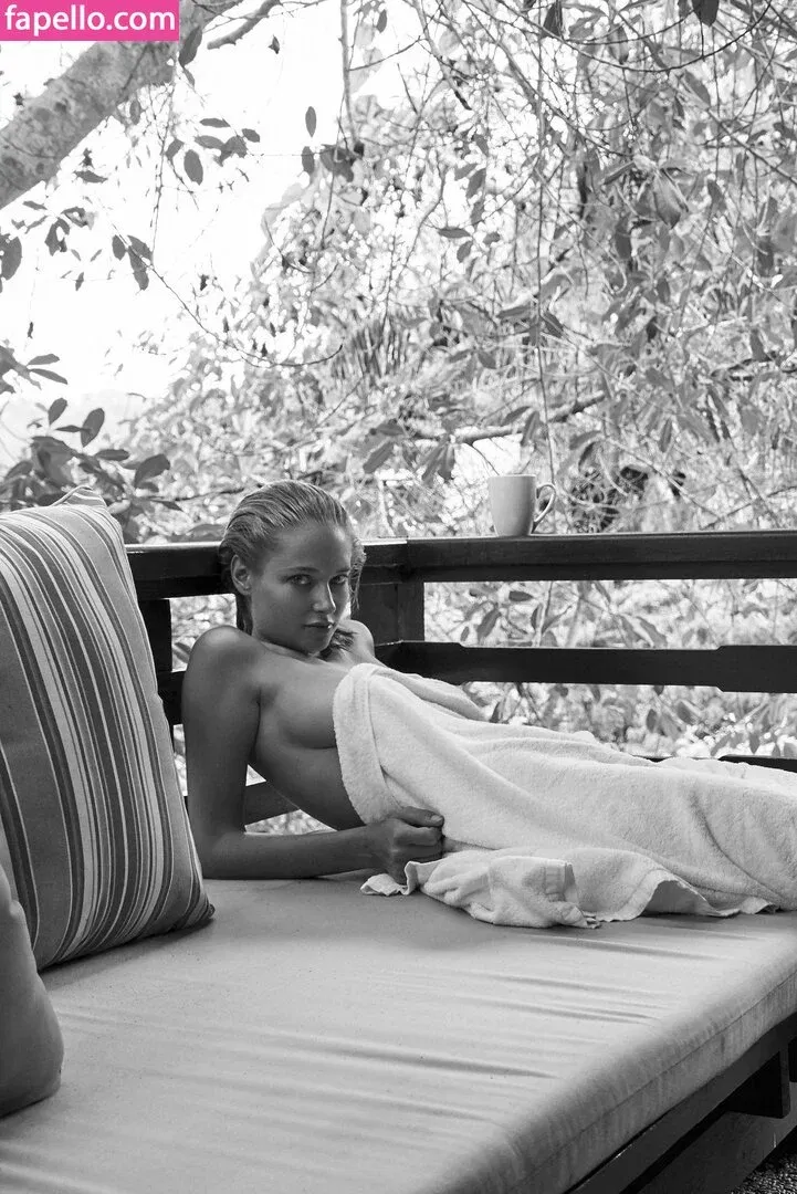 Genevieve Morton / genevievemorton Onlyfans Photo Gallery 