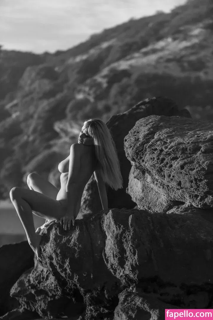 Genevieve Morton / genevievemorton Onlyfans Photo Gallery 