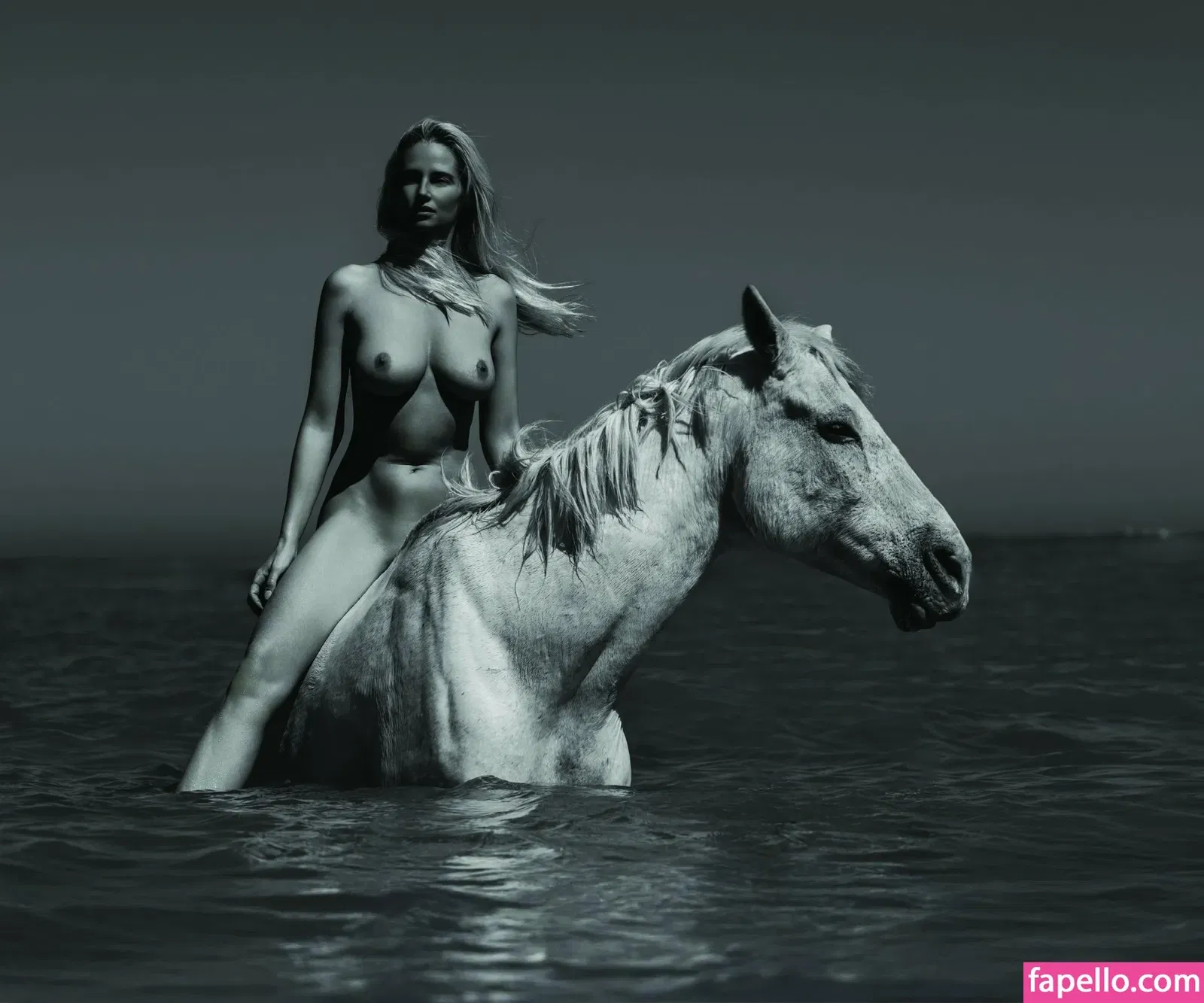 Genevieve Morton / genevievemorton Onlyfans Photo Gallery 