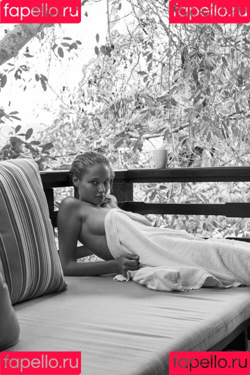 Genevieve Morton Nude Onlyfans Photo 44