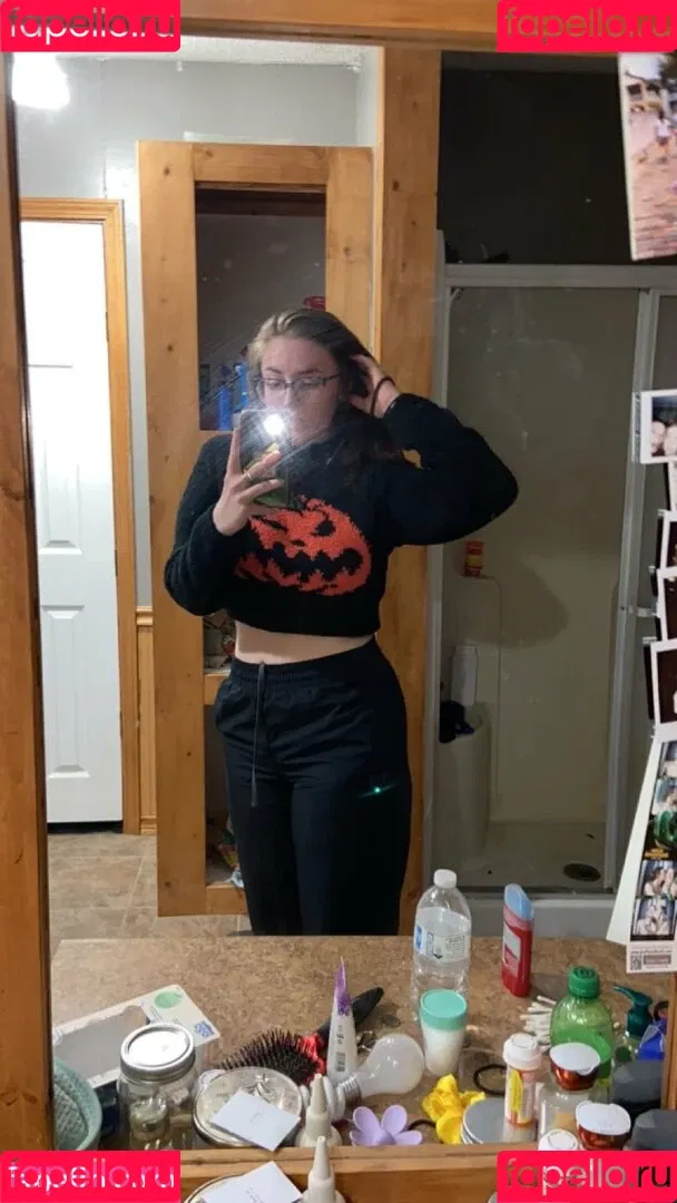 brattystoner19 / itiskodi Onlyfans Photo Gallery 