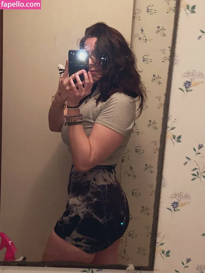 brattystoner19 / itiskodi Onlyfans Photo Gallery 