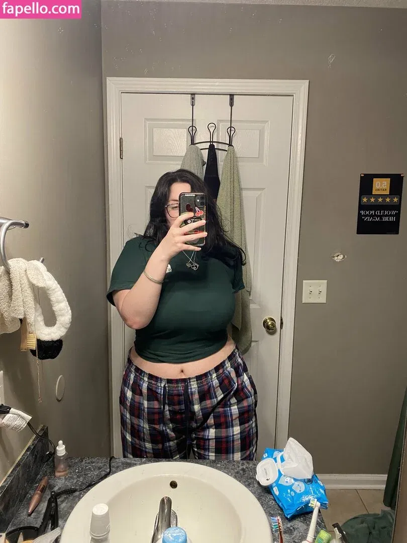 brattystoner19 / itiskodi Onlyfans Photo Gallery 