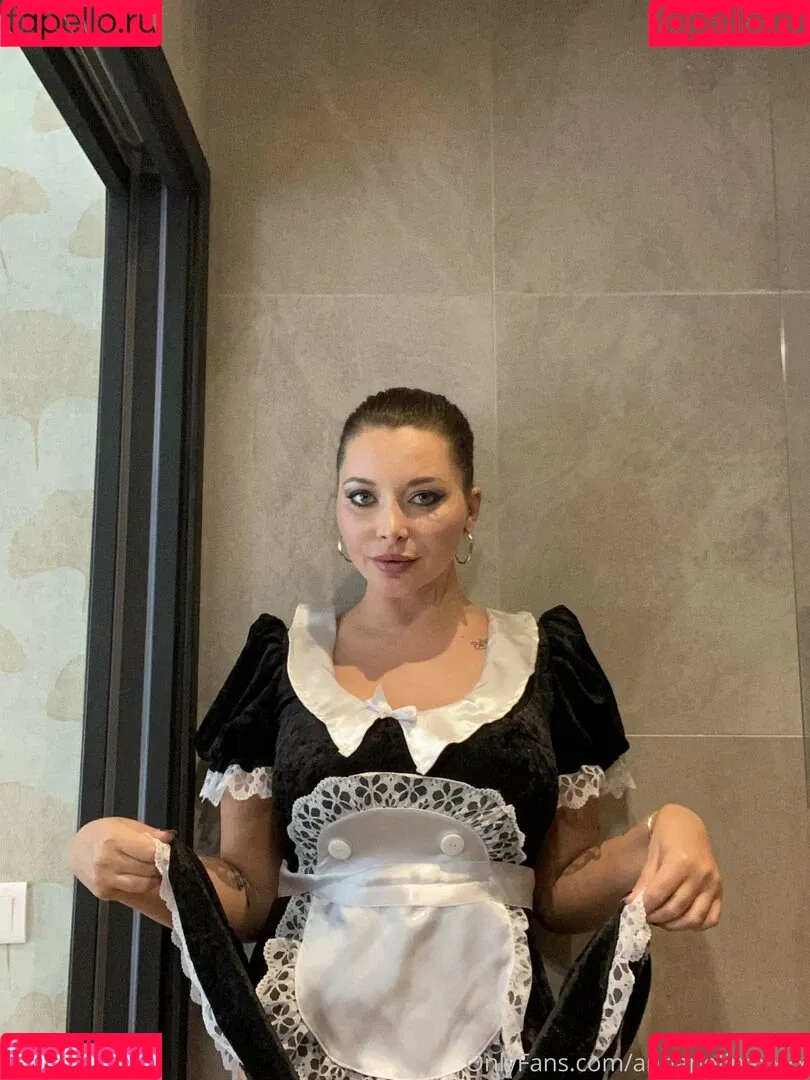 Anna Polina / annapolina_ / annapolinaxxxx Onlyfans Photo Gallery 