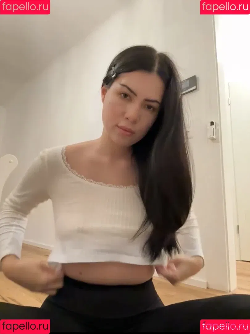 Claire Wntr / clairewntr / https: Onlyfans Photo Gallery 