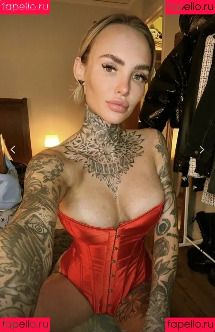 Kattpaow / Paulina Danielsson Onlyfans Photo Gallery 