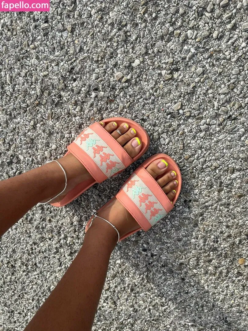 Solegirlindia Onlyfans Photo Gallery 