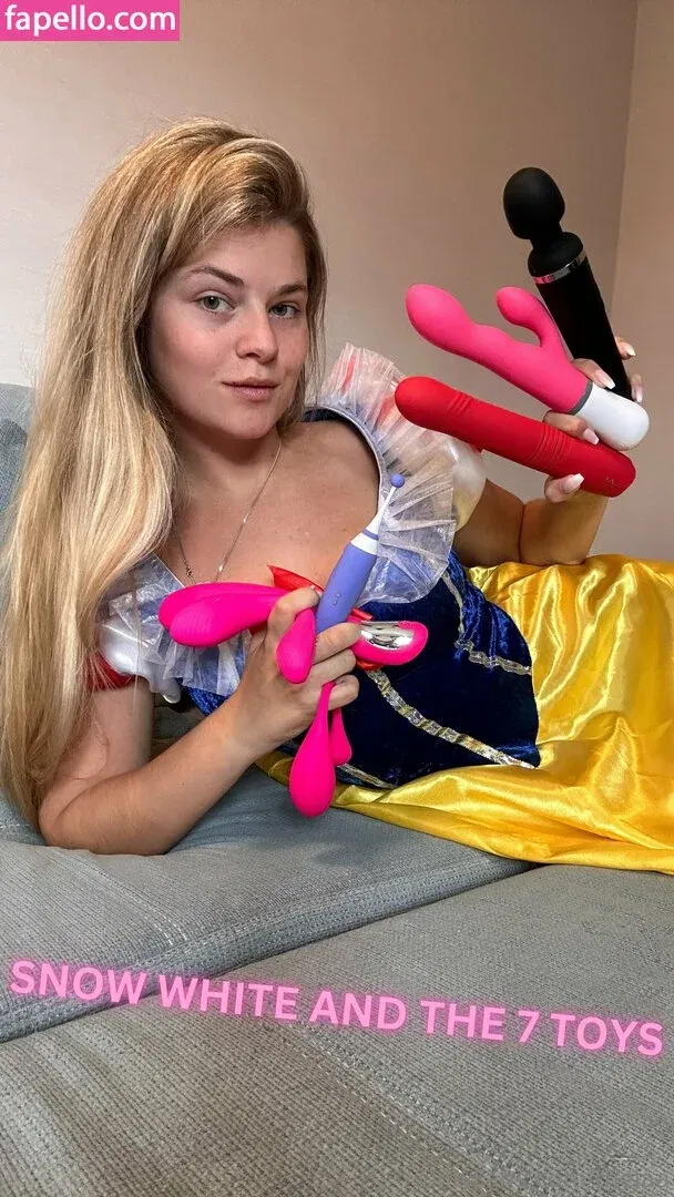 RheiaaPrime / Rheiaeilish / _rheiaa / rheiaa Onlyfans Photo Gallery 