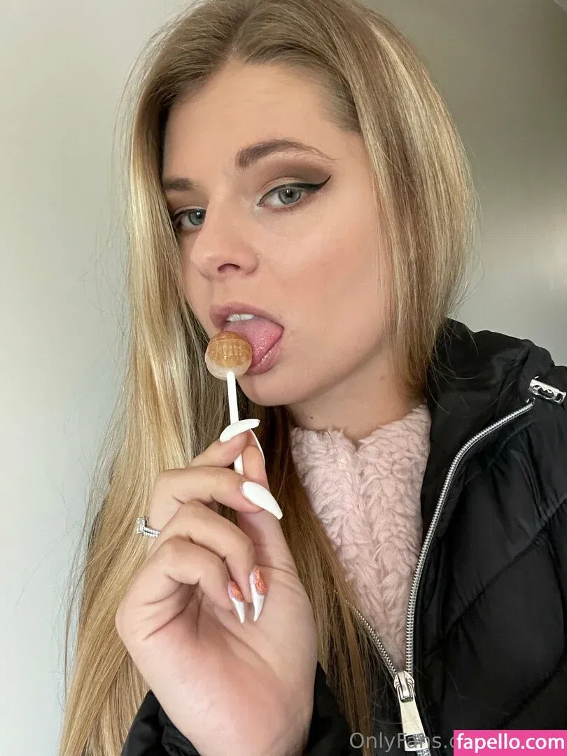 RheiaaPrime / Rheiaeilish / _rheiaa / rheiaa Onlyfans Photo Gallery 