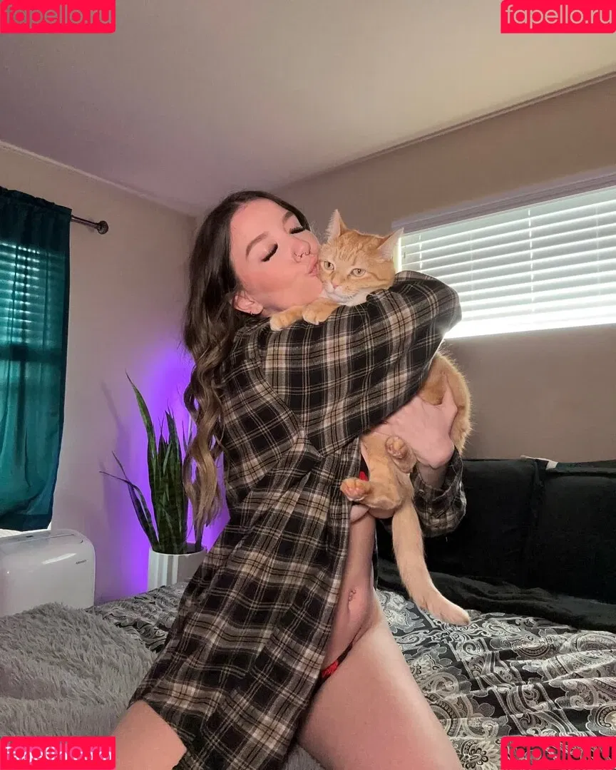 Gii Mariee / gii_xoxo69 / https: / just_gii_ Onlyfans Photo Gallery 