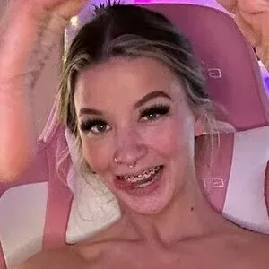 Gii Mariee / gii_xoxo69 / https: / just_gii_ Onlyfans Photo Gallery 