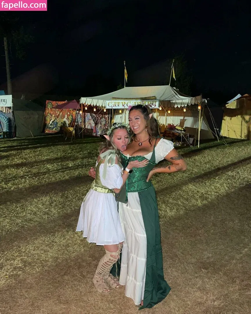 Gii Mariee / gii_xoxo69 / https: / just_gii_ Onlyfans Photo Gallery 