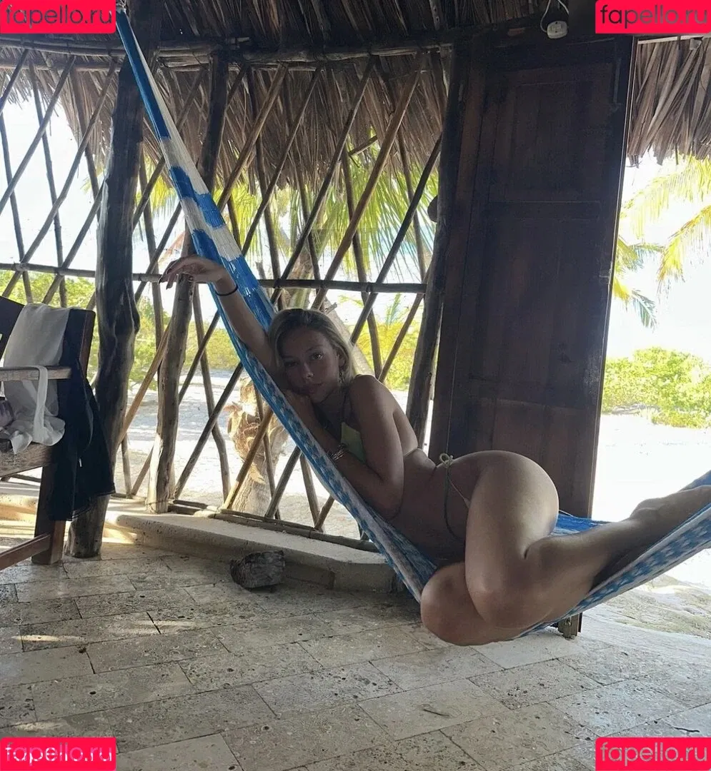Ester Expósito / ester_exposito / esterexpositto Onlyfans Photo Gallery 