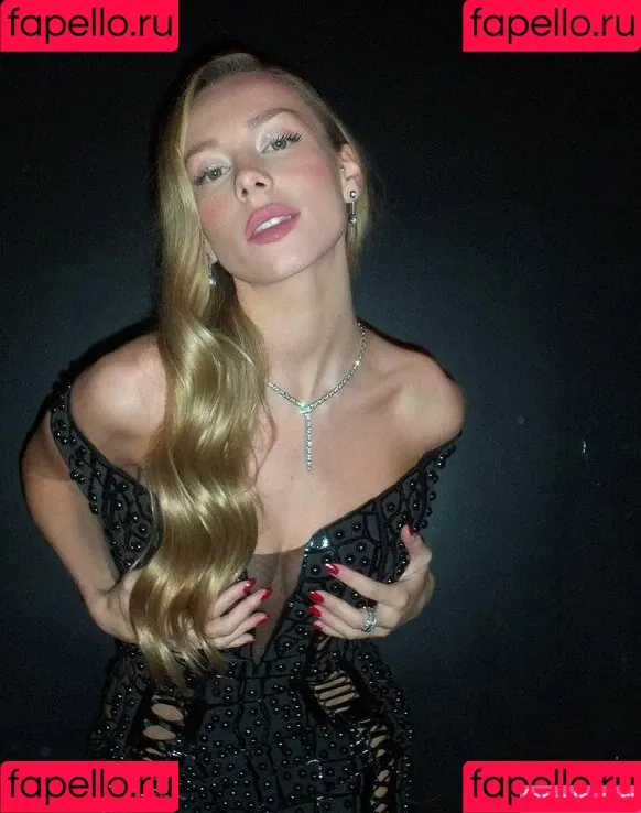 Ester Expósito / ester_exposito / esterexpositto Onlyfans Photo Gallery 