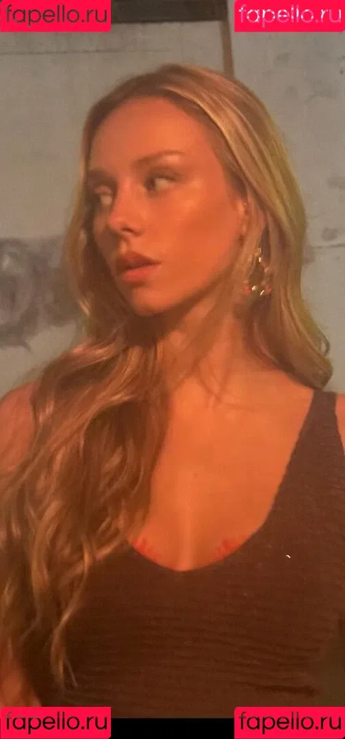 Ester Expósito / ester_exposito / esterexpositto Onlyfans Photo Gallery 