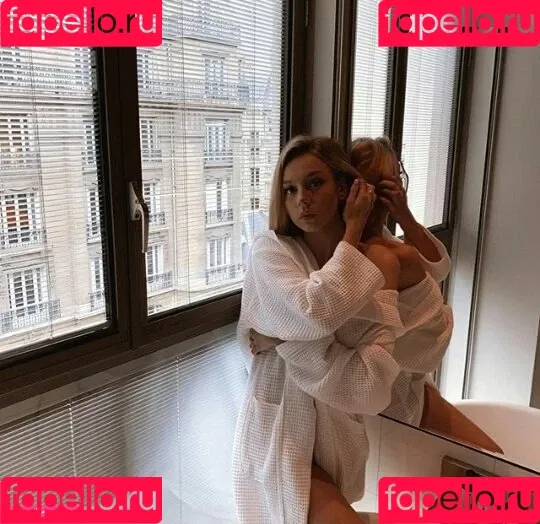 Ester Expósito / ester_exposito / esterexpositto Onlyfans Photo Gallery 
