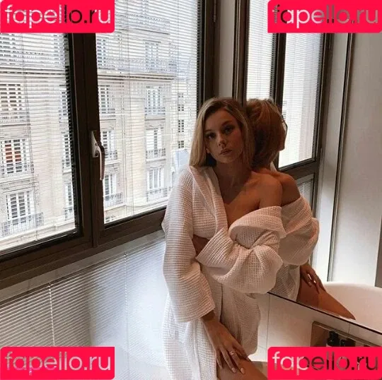 Ester Expósito / ester_exposito / esterexpositto Onlyfans Photo Gallery 