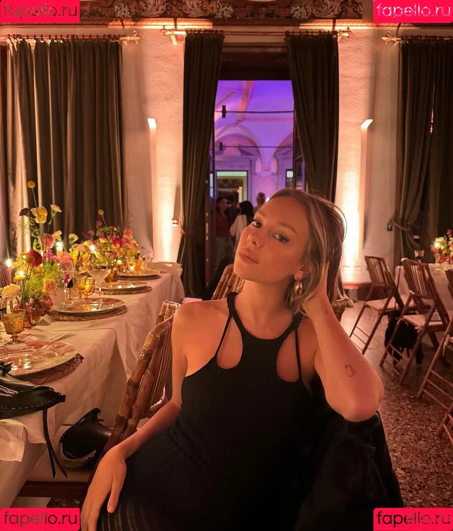 Ester Expósito / ester_exposito / esterexpositto Onlyfans Photo Gallery 