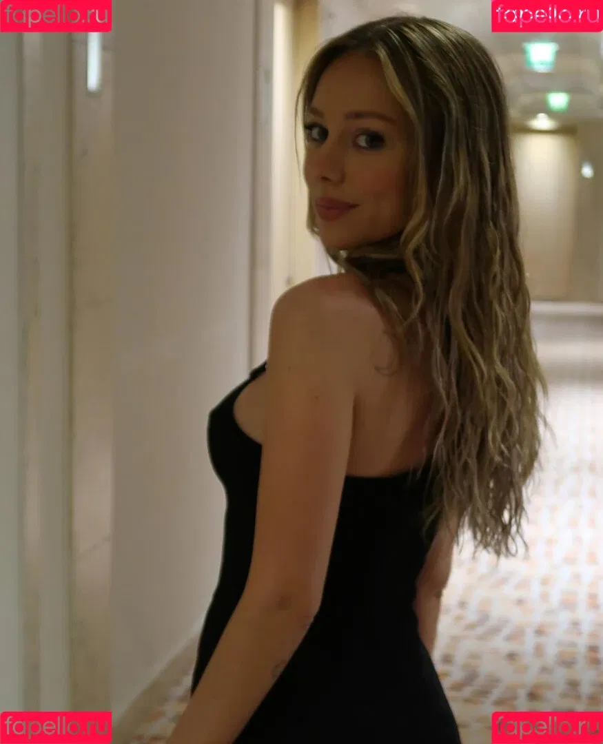 Ester Expósito / ester_exposito / esterexpositto Onlyfans Photo Gallery 