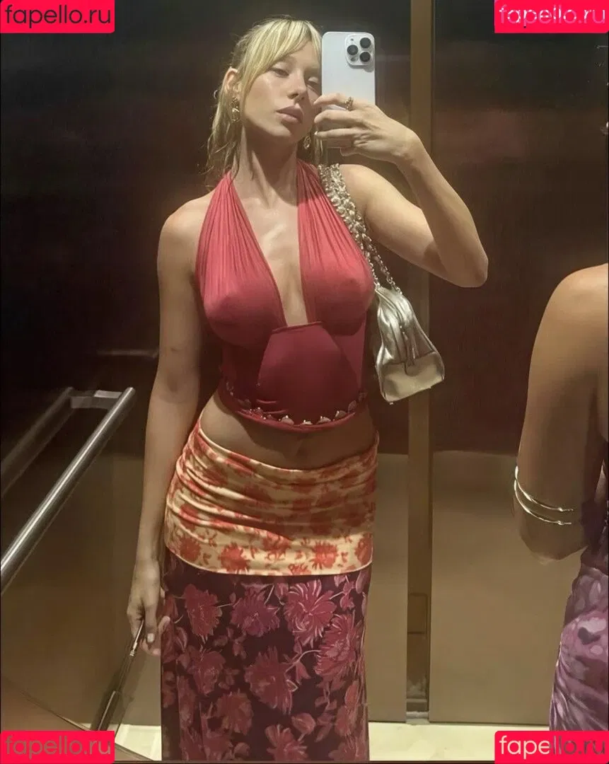 Ester Expósito / ester_exposito / esterexpositto Onlyfans Photo Gallery 