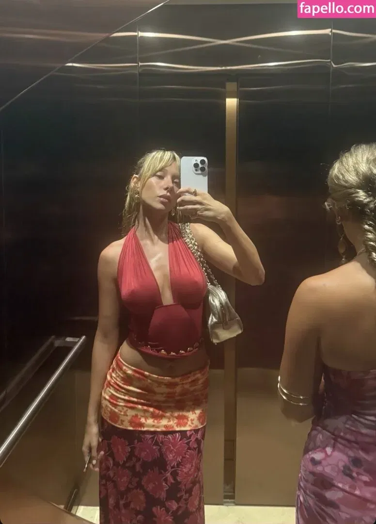 Ester Expósito / ester_exposito / esterexpositto Onlyfans Photo Gallery 