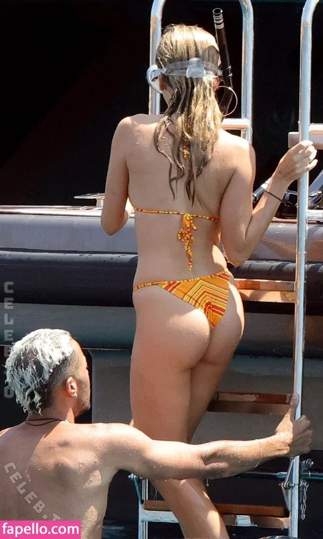 Ester Expósito / ester_exposito / esterexpositto Onlyfans Photo Gallery 