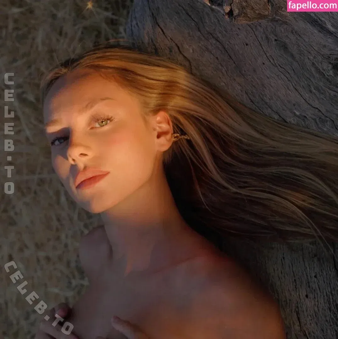 Ester Expósito / ester_exposito / esterexpositto Onlyfans Photo Gallery 