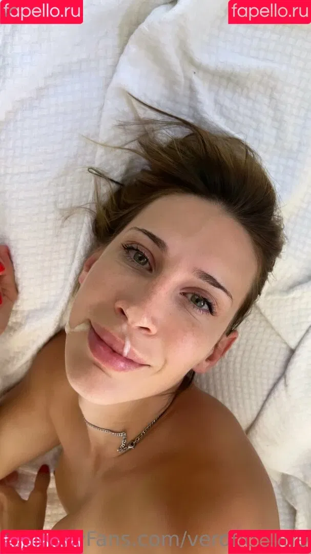 Verobuffone / verobuffone2 / veroobuffone Onlyfans Photo Gallery 
