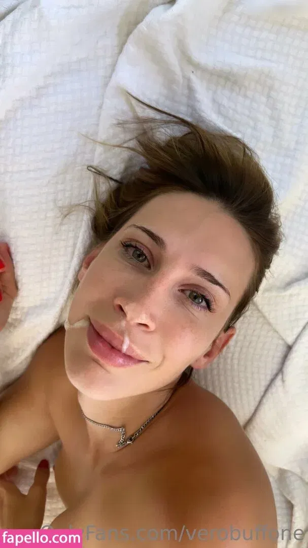 Verobuffone / verobuffone2 / veroobuffone Onlyfans Photo Gallery 