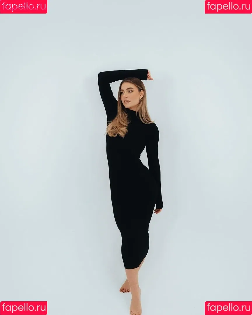 Emilia / Emilia Bte / emiliaofficial Onlyfans Photo Gallery 