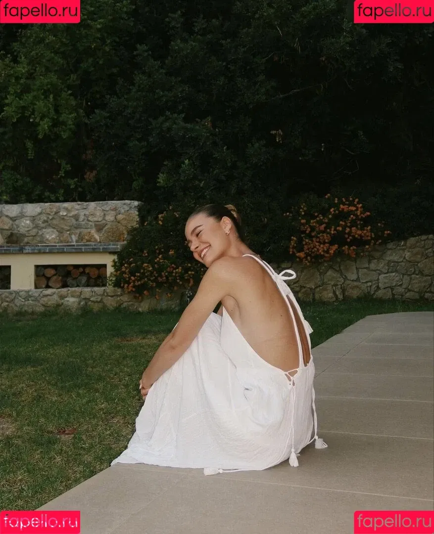 Emilia / Emilia Bte / emiliaofficial Onlyfans Photo Gallery 