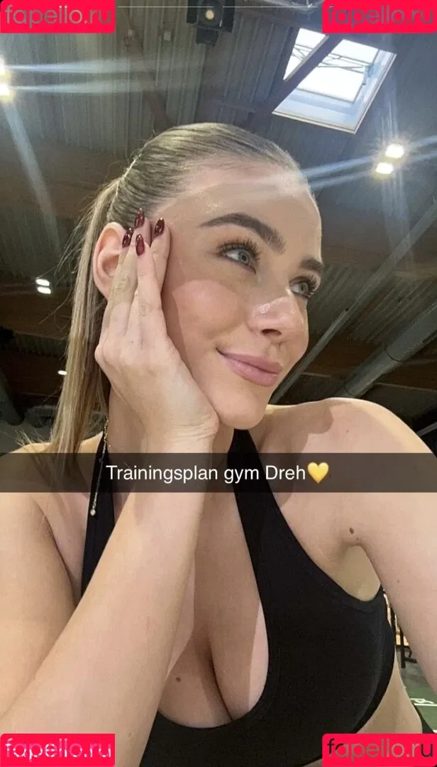 Emilia / Emilia Bte / emiliaofficial Onlyfans Photo Gallery 