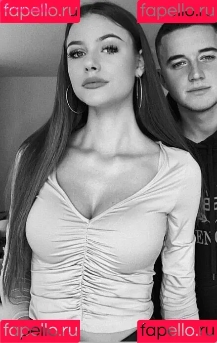 Emilia / Emilia Bte / emiliaofficial Onlyfans Photo Gallery 