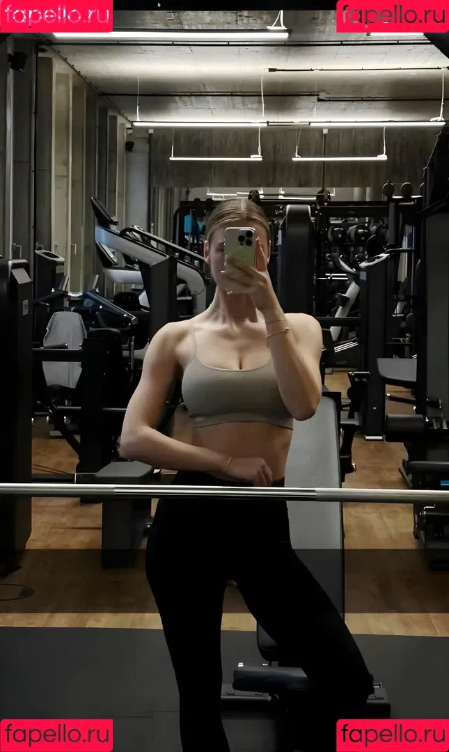 Emilia / Emilia Bte / emiliaofficial Onlyfans Photo Gallery 