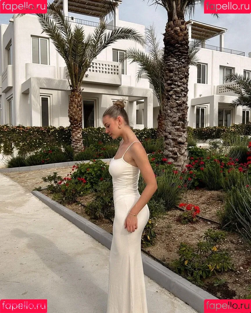 Emilia / Emilia Bte / emiliaofficial Onlyfans Photo Gallery 