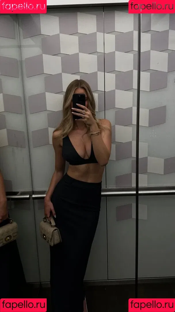 Emilia / Emilia Bte / emiliaofficial Onlyfans Photo Gallery 