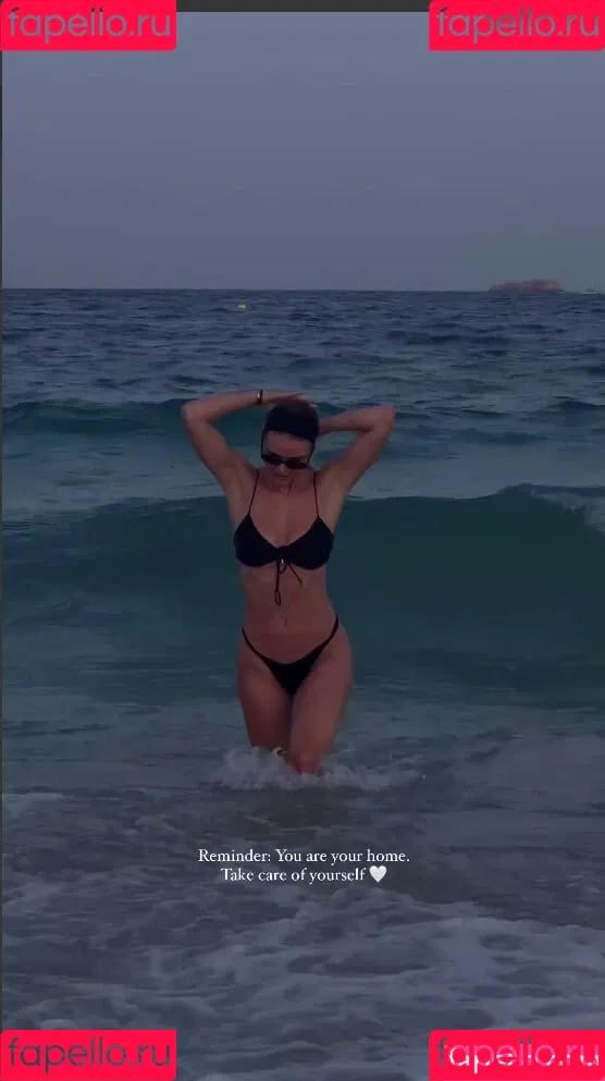Emilia / Emilia Bte / emiliaofficial Onlyfans Photo Gallery 