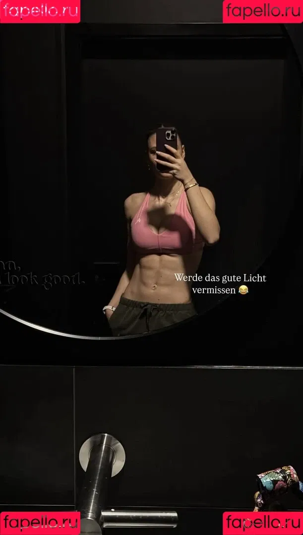 Emilia / Emilia Bte / emiliaofficial Onlyfans Photo Gallery 