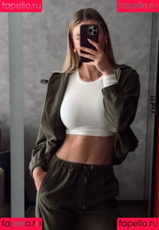 Emilia / Emilia Bte / emiliaofficial Onlyfans Photo Gallery 