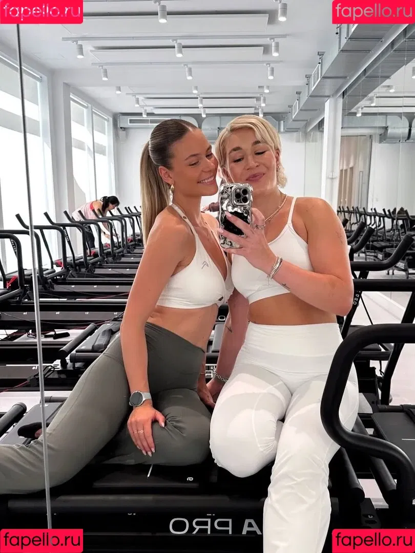 Emilia / Emilia Bte / emiliaofficial Onlyfans Photo Gallery 