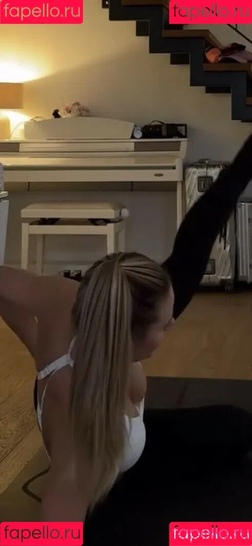 Emilia / Emilia Bte / emiliaofficial Onlyfans Photo Gallery 