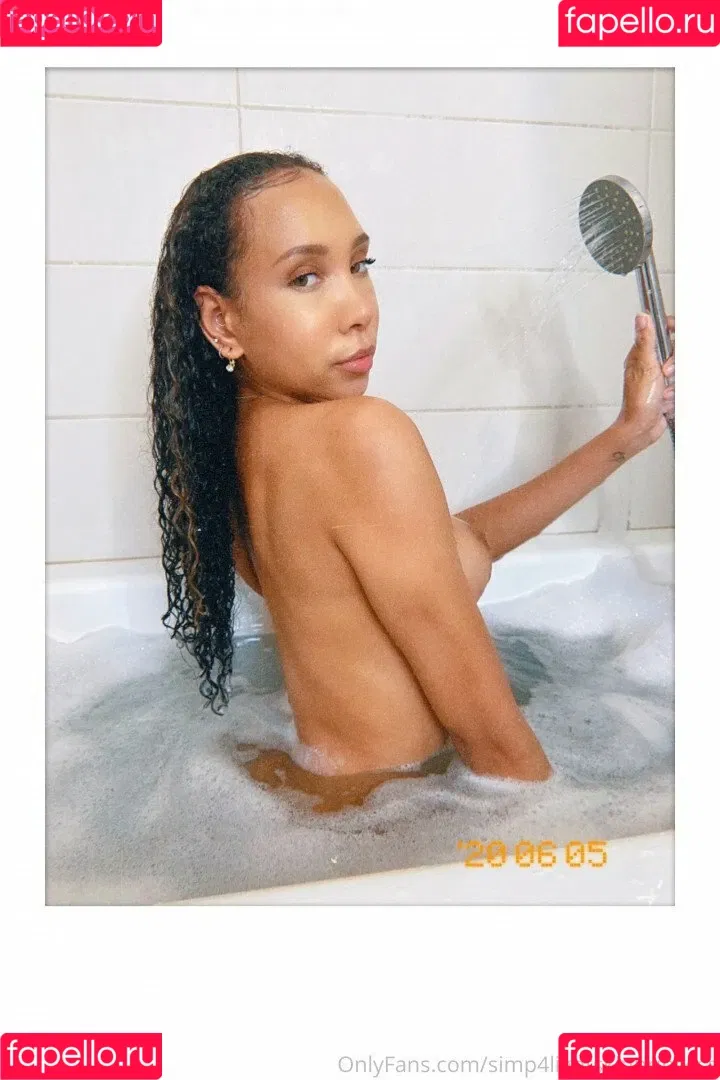 Squiirt Queen / real_cytherea_ / teenyaaliyah Onlyfans Photo Gallery 