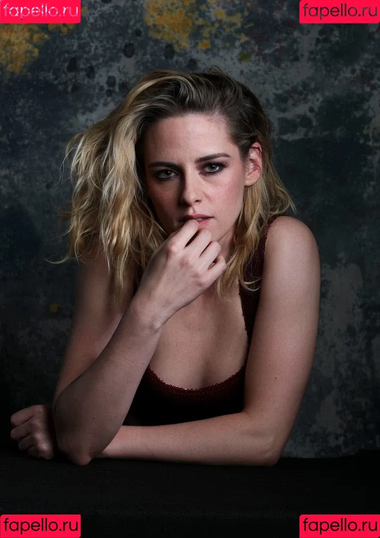 Kristen Stewart / kristenstewart / kristenstewartx Onlyfans Photo Gallery 