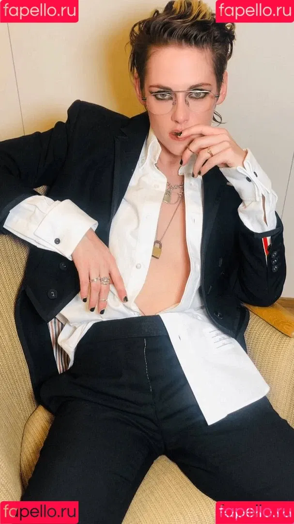 Kristen Stewart / kristenstewart / kristenstewartx Onlyfans Photo Gallery 