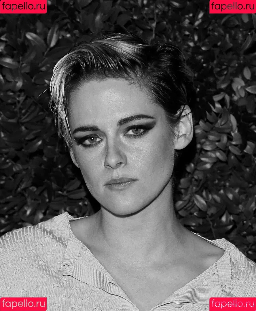 Kristen Stewart / kristenstewart / kristenstewartx Onlyfans Photo Gallery 
