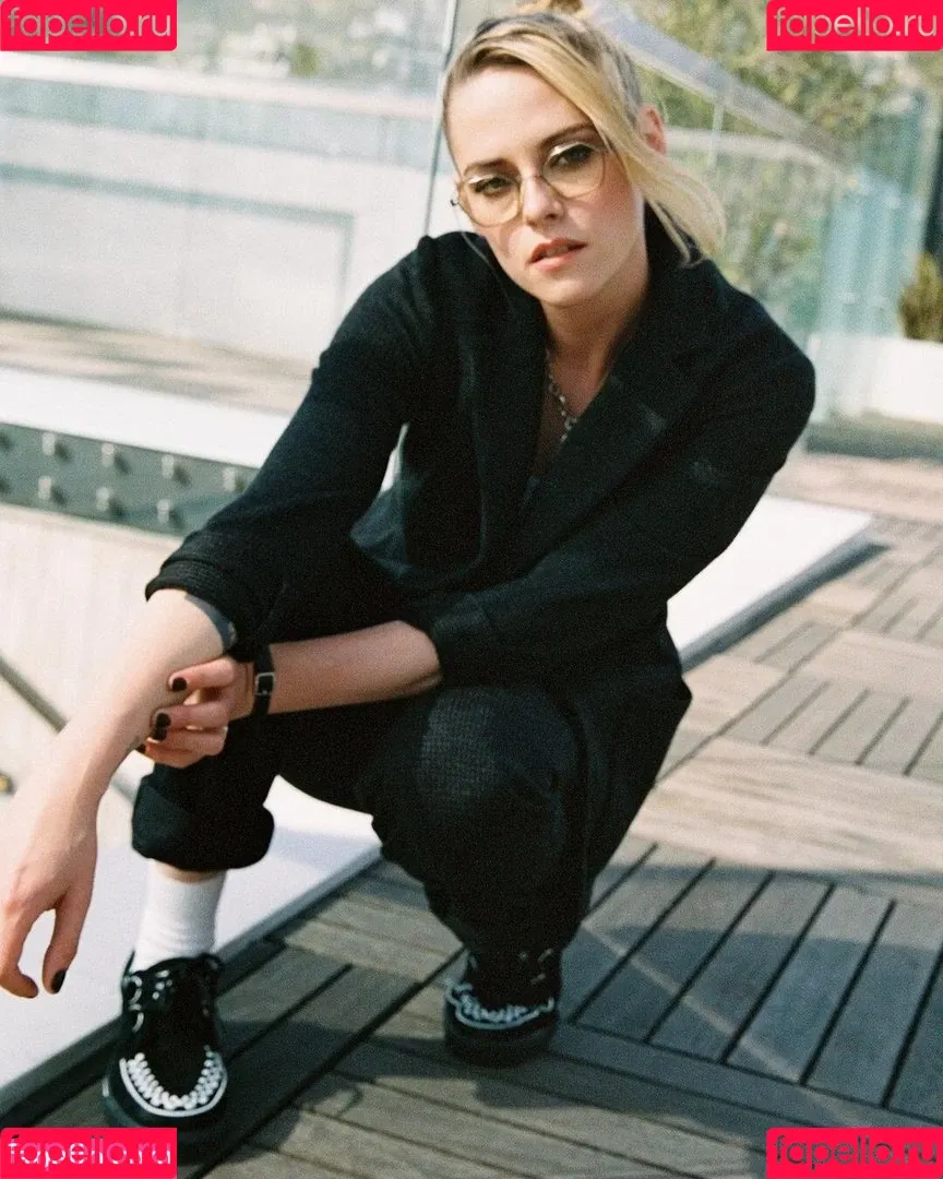 Kristen Stewart / kristenstewart / kristenstewartx Onlyfans Photo Gallery 
