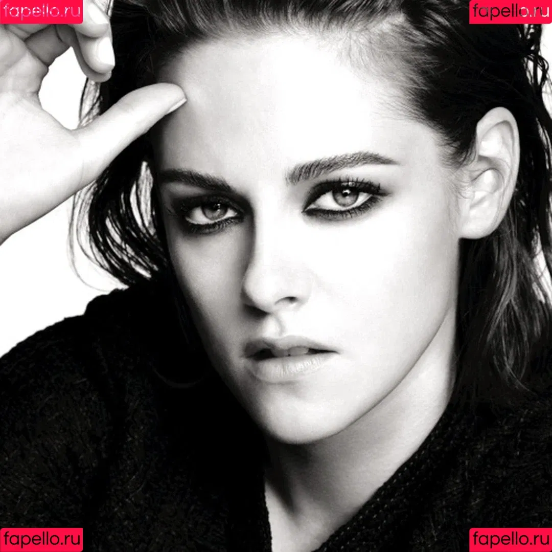 Kristen Stewart / kristenstewart / kristenstewartx Onlyfans Photo Gallery 