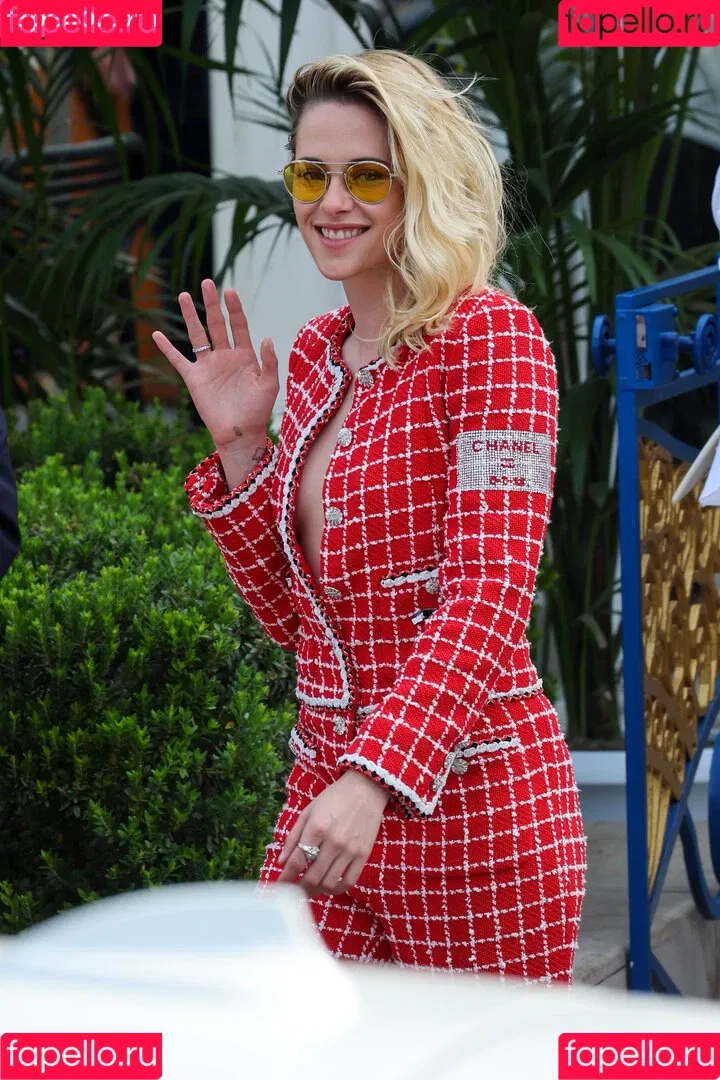 Kristen Stewart / kristenstewart / kristenstewartx Onlyfans Photo Gallery 